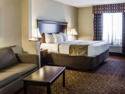 Fairfield By Marriott & Coliseum Area