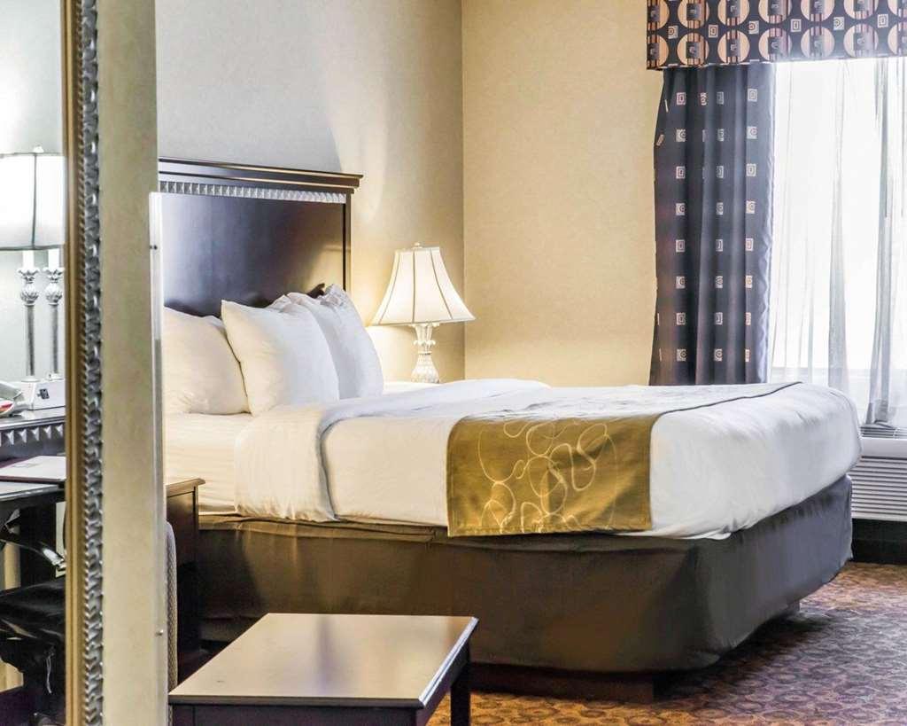 Fairfield By Marriott & Coliseum Area Greensboro