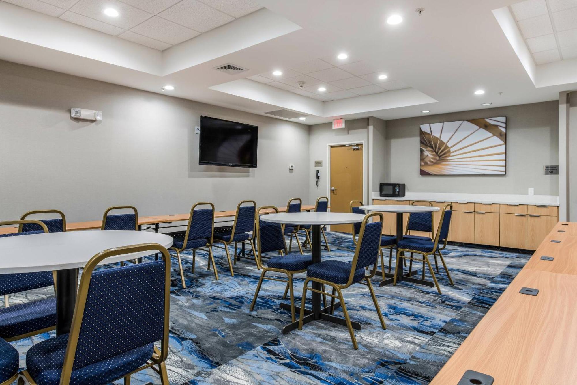 Fairfield By Marriott & Coliseum Area Hotel Greensboro