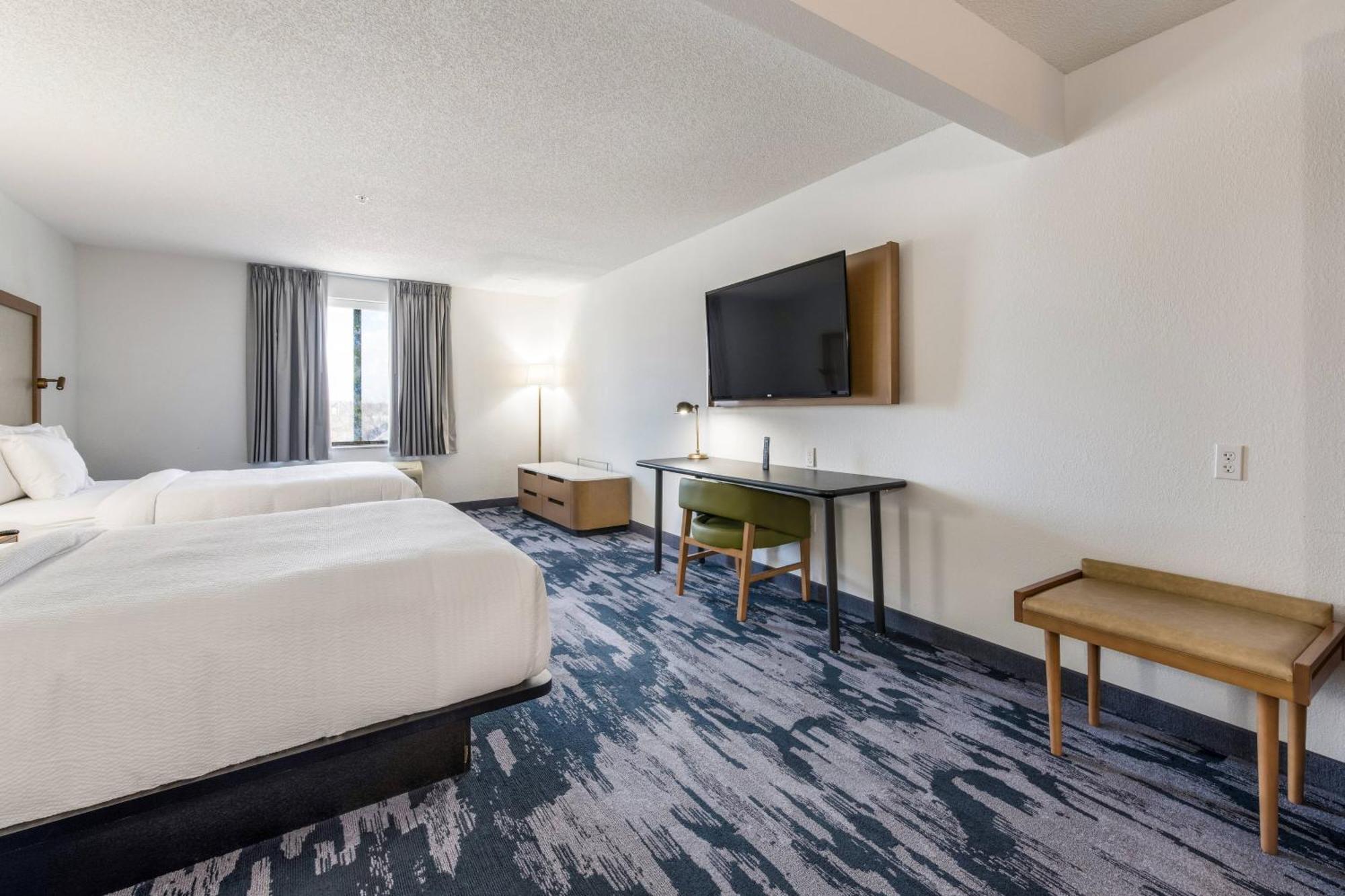 Hotel Fairfield By Marriott & Coliseum Area