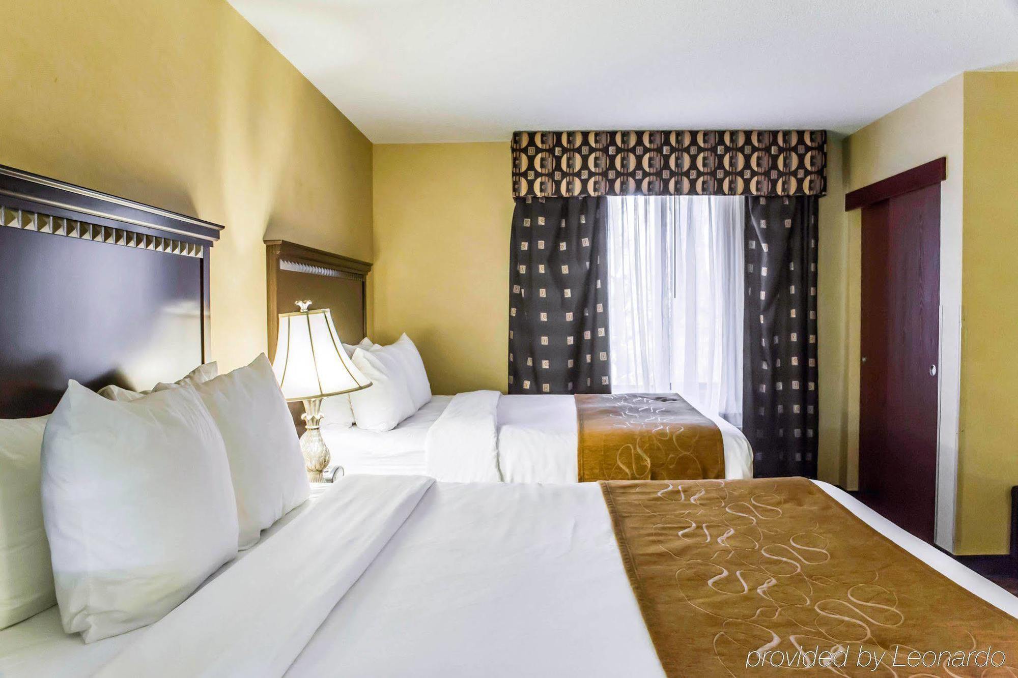 Fairfield By Marriott & Coliseum Area Hotel 3*