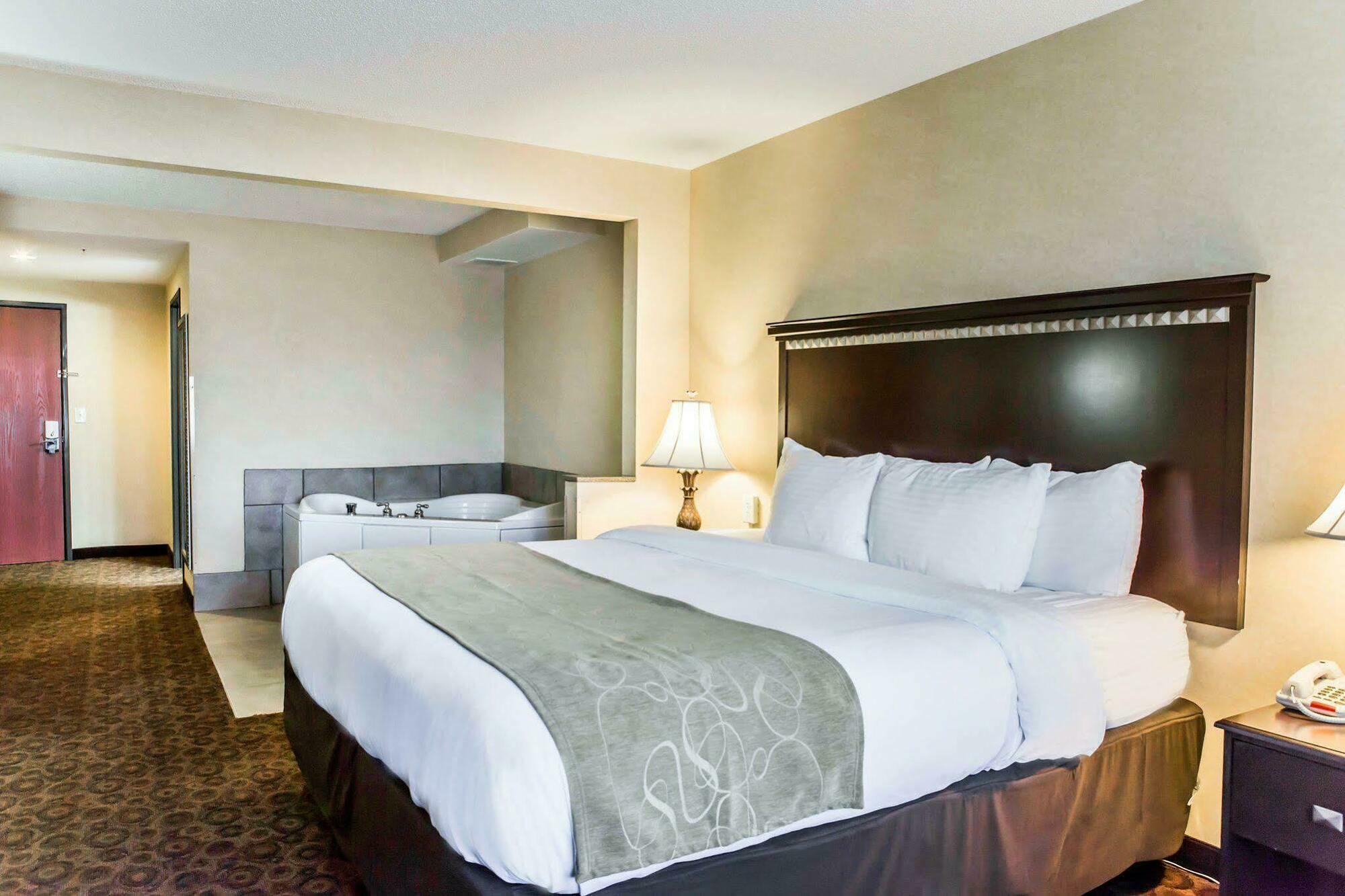 Fairfield By Marriott & Coliseum Area Greensboro